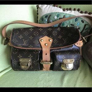 Authentic Louis Vuitton Hudson PM